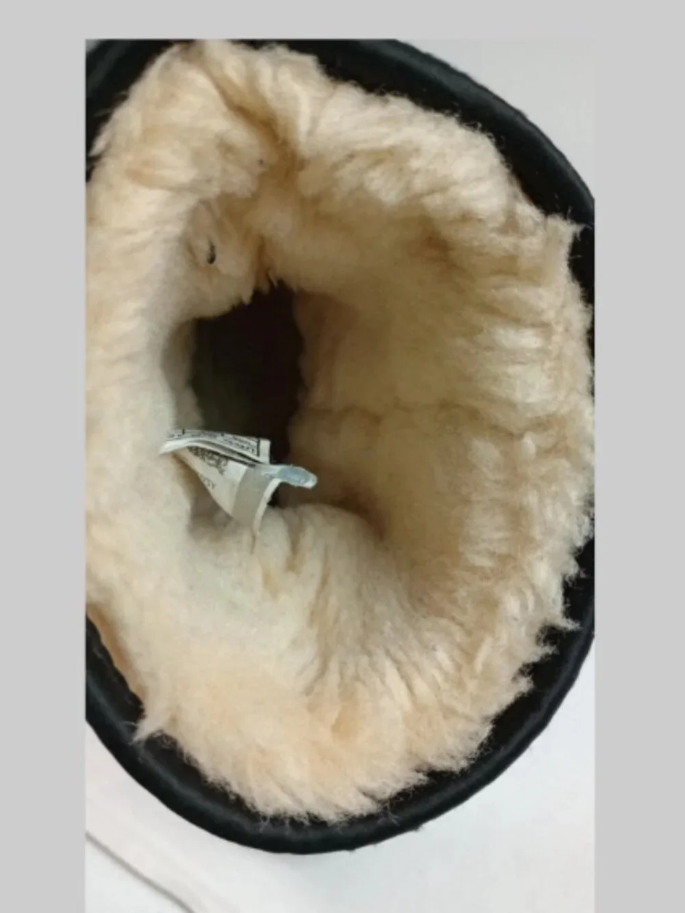 Ugg Australia‎ Classic Kid's Girl's Size 2 Fur Lined Black Sequined Boots